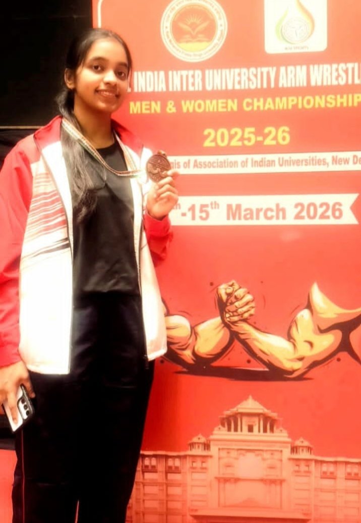 भिलाई की स्नेहा सिंह ने इंटर यूनिवर्सिटी आर्म रेसलिंग चैंपियनशिप में जीता कांस्य पदक भिलाई की स्नेहा सिंह ने इंटर यूनिवर्सिटी आर्म रेसलिंग चैंपियनशिप में जीता कांस्य पदक