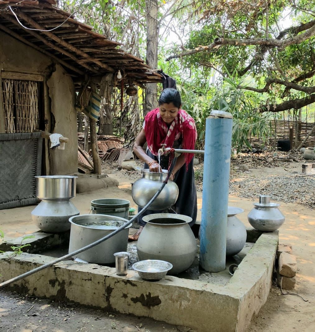 जहॉ था डर और प्यास वहाँ अब है विकास : लखपाल बना नई उम्मीद की मिसाल जहॉ था डर और प्यास वहाँ अब है विकास : लखपाल बना नई उम्मीद की मिसाल