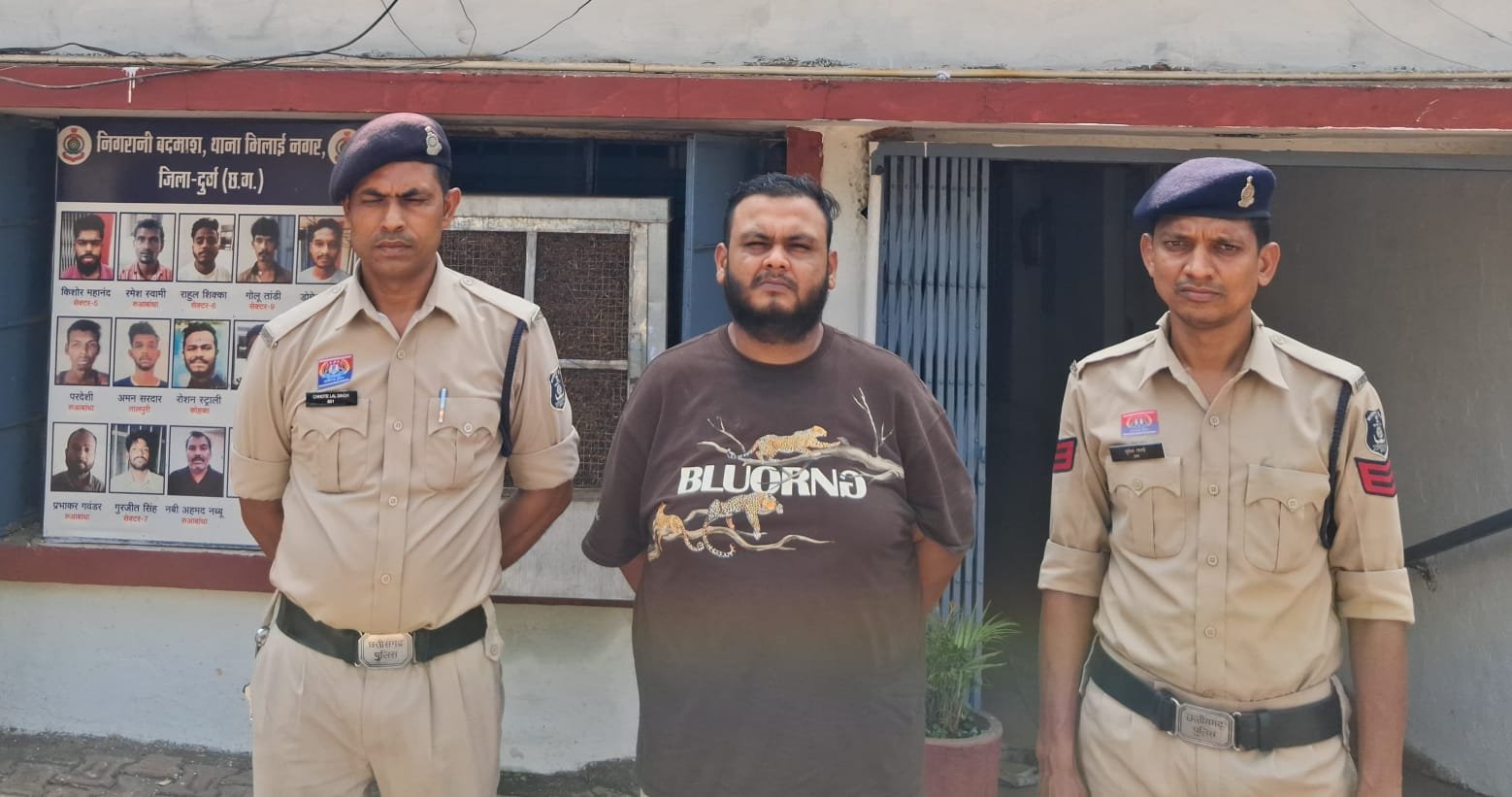भिलाई : मोबाइल से सट्टा खिलाने वाला गिरफ्तार, 12 हजार नगद जब्त