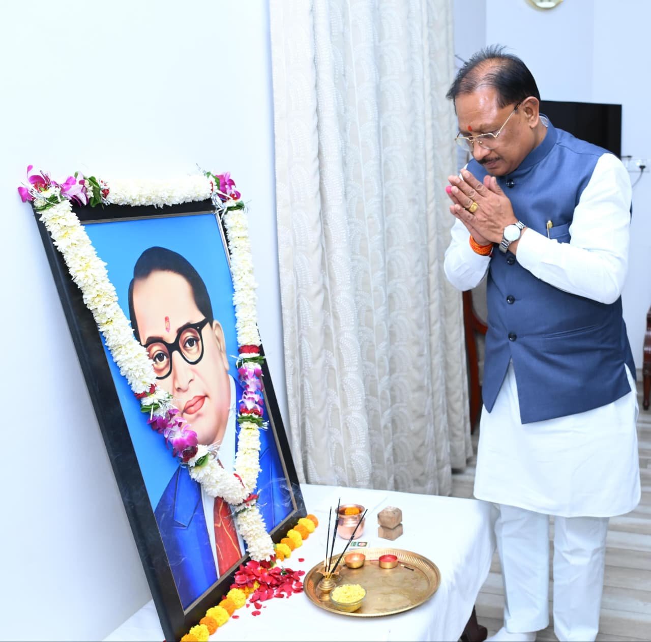 डॉ. भीमराव अम्बेडकर जयंती पर मुख्यमंत्री विष्णु देव साय ने किया नमन डॉ. भीमराव अम्बेडकर जयंती पर मुख्यमंत्री विष्णु देव साय ने किया नमन
