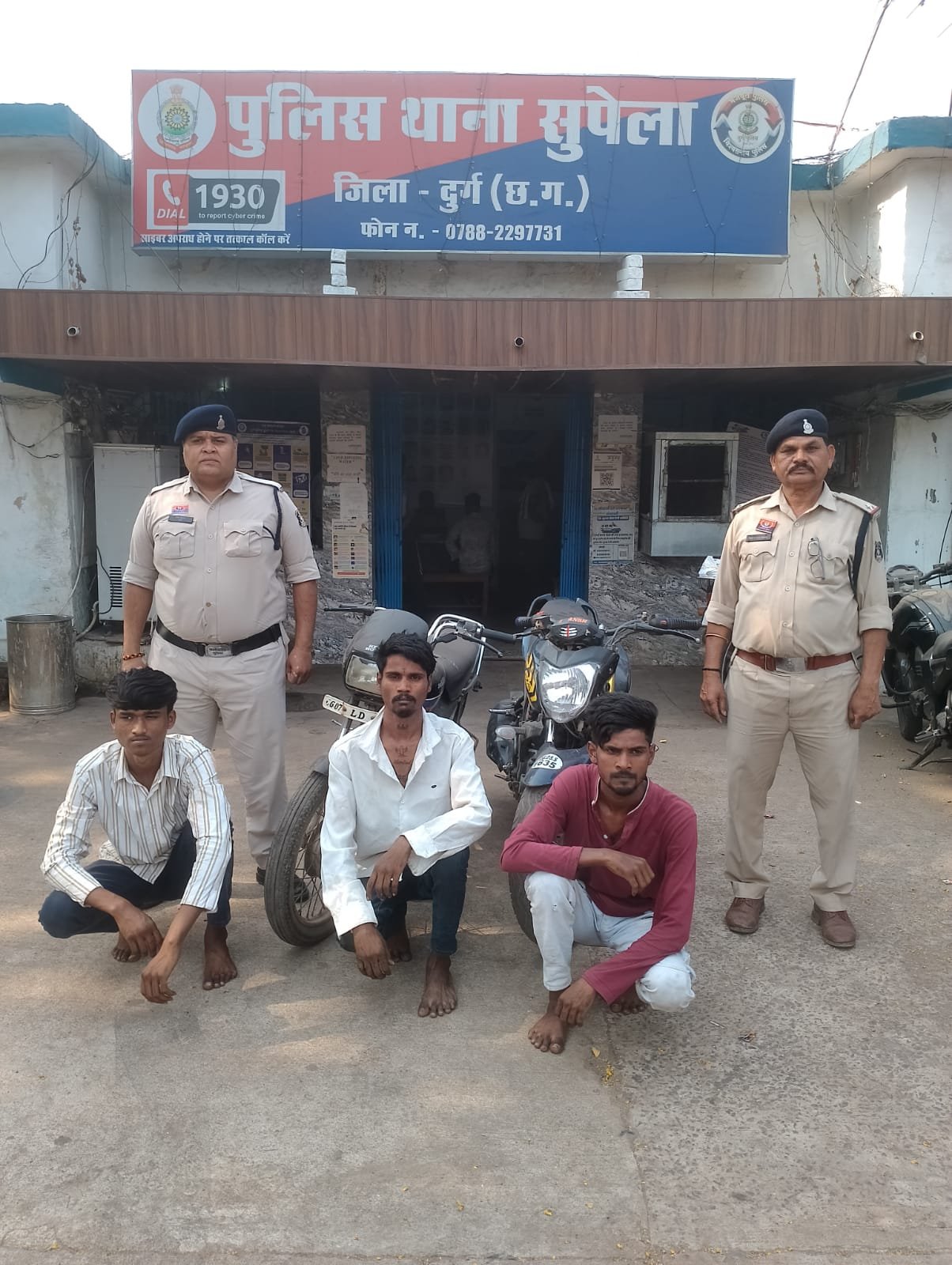 अंतरजिला बाइक चोर गिरोह का पर्दाफाश: 3 आरोपी गिरफ्तार, 2 मोटरसाइकिल बरामद