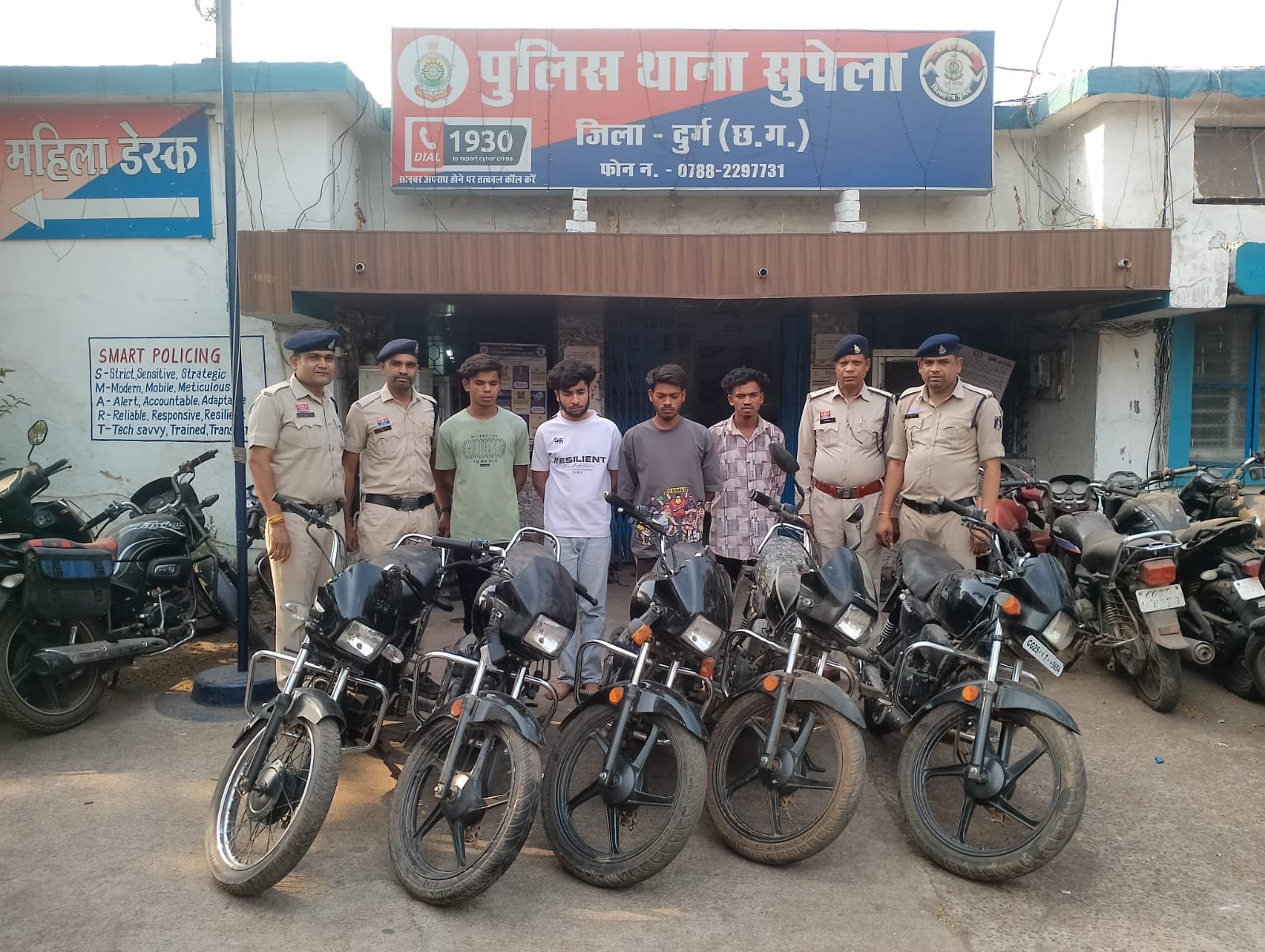 दोपहिया वाहन चोर गिरोह का भंडाफोड़, 4 आरोपी व एक नाबालिग पकड़े गए