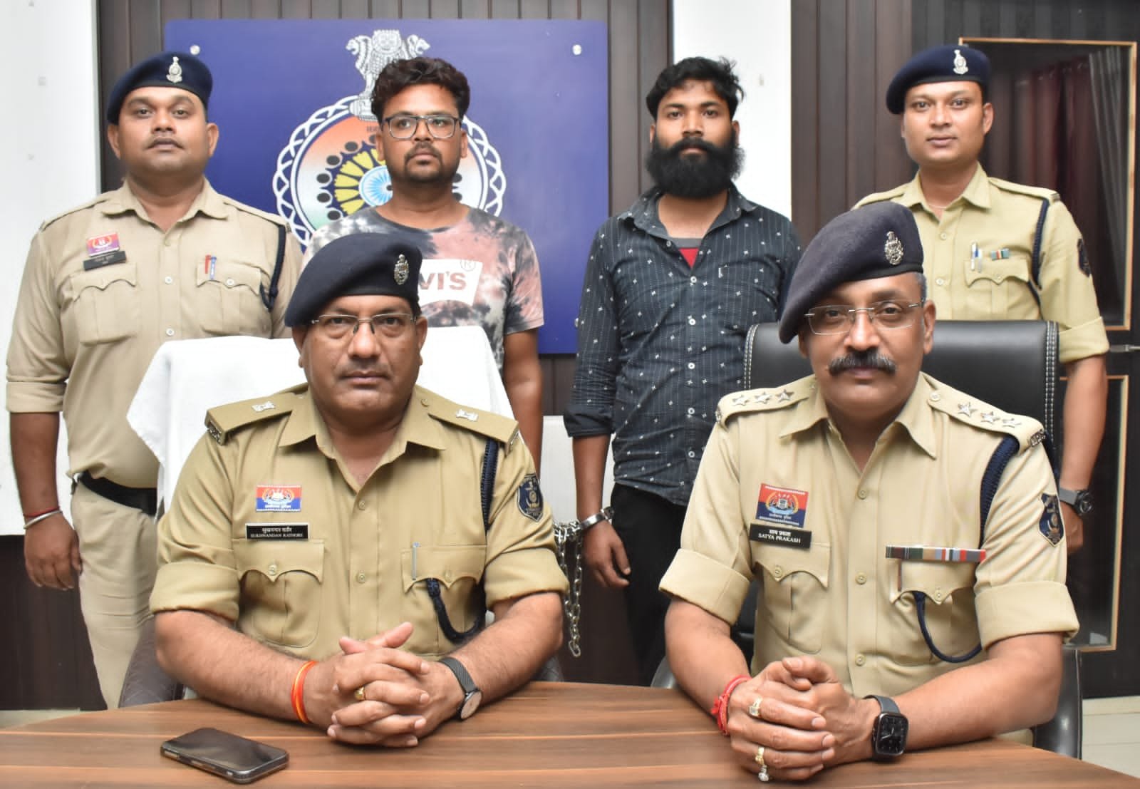 अफीम तस्करी नेटवर्क पर दुर्ग पुलिस की बड़ी कार्रवाई, झारखंड से दो तस्कर गिरफ्तार अफीम तस्करी नेटवर्क पर दुर्ग पुलिस की बड़ी कार्रवाई, झारखंड से दो तस्कर गिरफ्तार