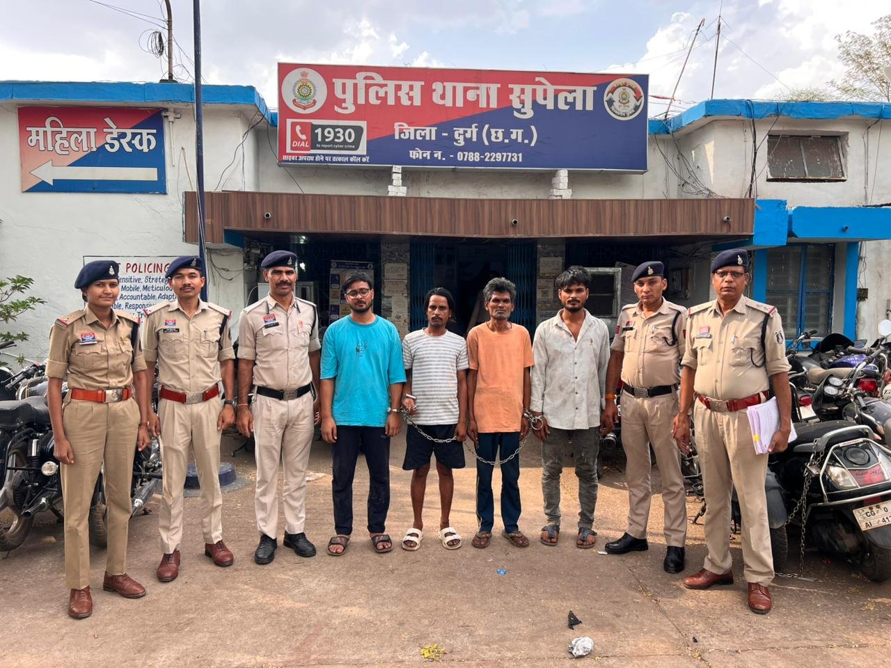 नेहरू नगर चोरी कांड का खुलासा : अंतरराज्यीय गिरोह के 6 आरोपी गिरफ्तार नेहरू नगर चोरी कांड का खुलासा : अंतरराज्यीय गिरोह के 6 आरोपी गिरफ्तार