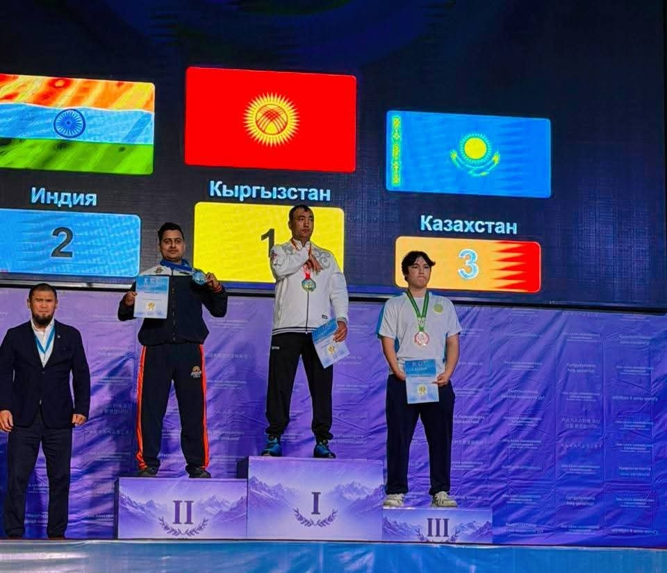 एशियन पैरा-आर्मरेसलिंग चैंपियनशिप में छत्तीसगढ़ के श्रीमंत झा ने जीता रजत पदक