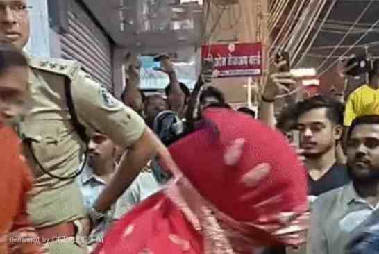 इंदिरा मार्केट के लॉज में जिस्मफरोशी का भंडाफोड़ : पुलिस का बड़ा छापा, 3 गिरफ्तार