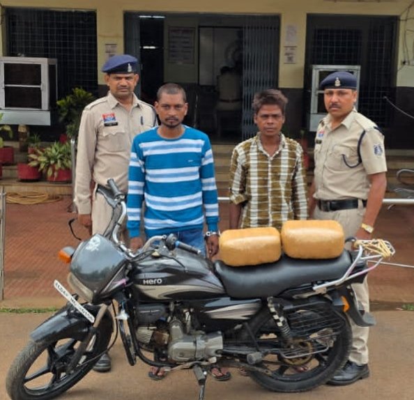 वाहन चेकिंग में दुर्ग पुलिस की बड़ी सफलता : 5 KG गांजा के साथ दो तस्कर दबोचे