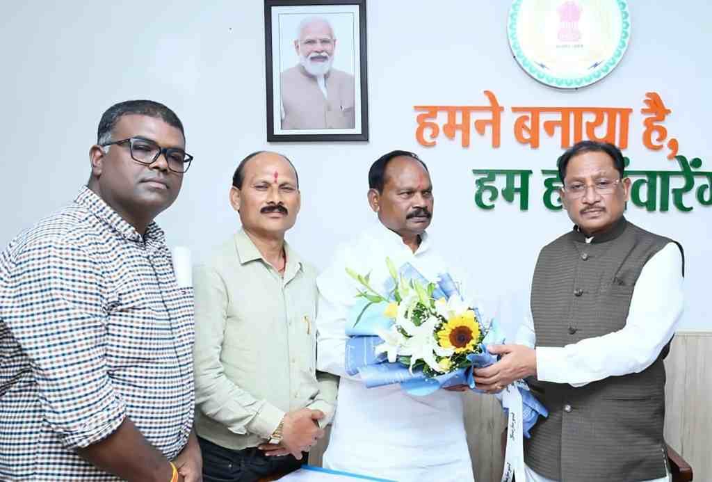 मंगलदास ठाकुर बने छत्तीसगढ़ राज्य अनुसूचित जनजाति आयोग के उपाध्यक्ष मंगलदास ठाकुर बने छत्तीसगढ़ राज्य अनुसूचित जनजाति आयोग के उपाध्यक्ष