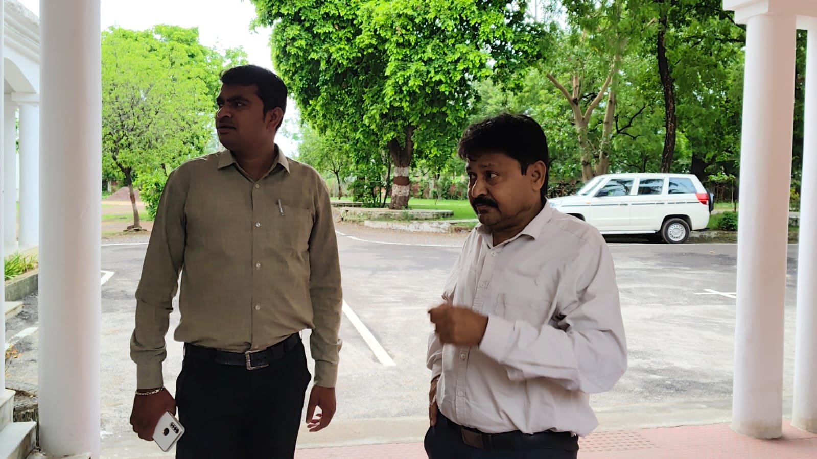 GPF राशि निकालने रिश्वत मांग बैठा बाबू… ACB ने 10 हजार लेते रंगे हाथ दबोचा GPF राशि निकालने रिश्वत मांग बैठा बाबू… ACB ने 10 हजार लेते रंगे हाथ दबोचा