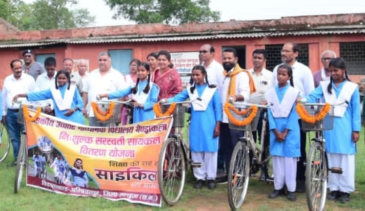 शिक्षा ही विकसित छत्तीसगढ़ की सबसे मजबूत नींव – राजेश अग्रवाल शिक्षा ही विकसित छत्तीसगढ़ की सबसे मजबूत नींव – राजेश अग्रवाल