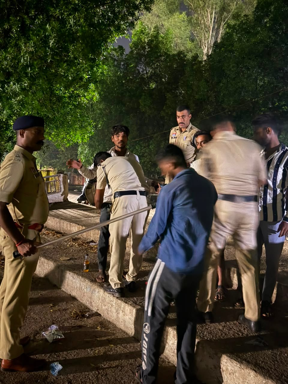ऑपरेशन विश्वास : दुर्ग पुलिस का बड़ा अभियान, 3 दिन में 114 लोगों पर कार्रवाई
