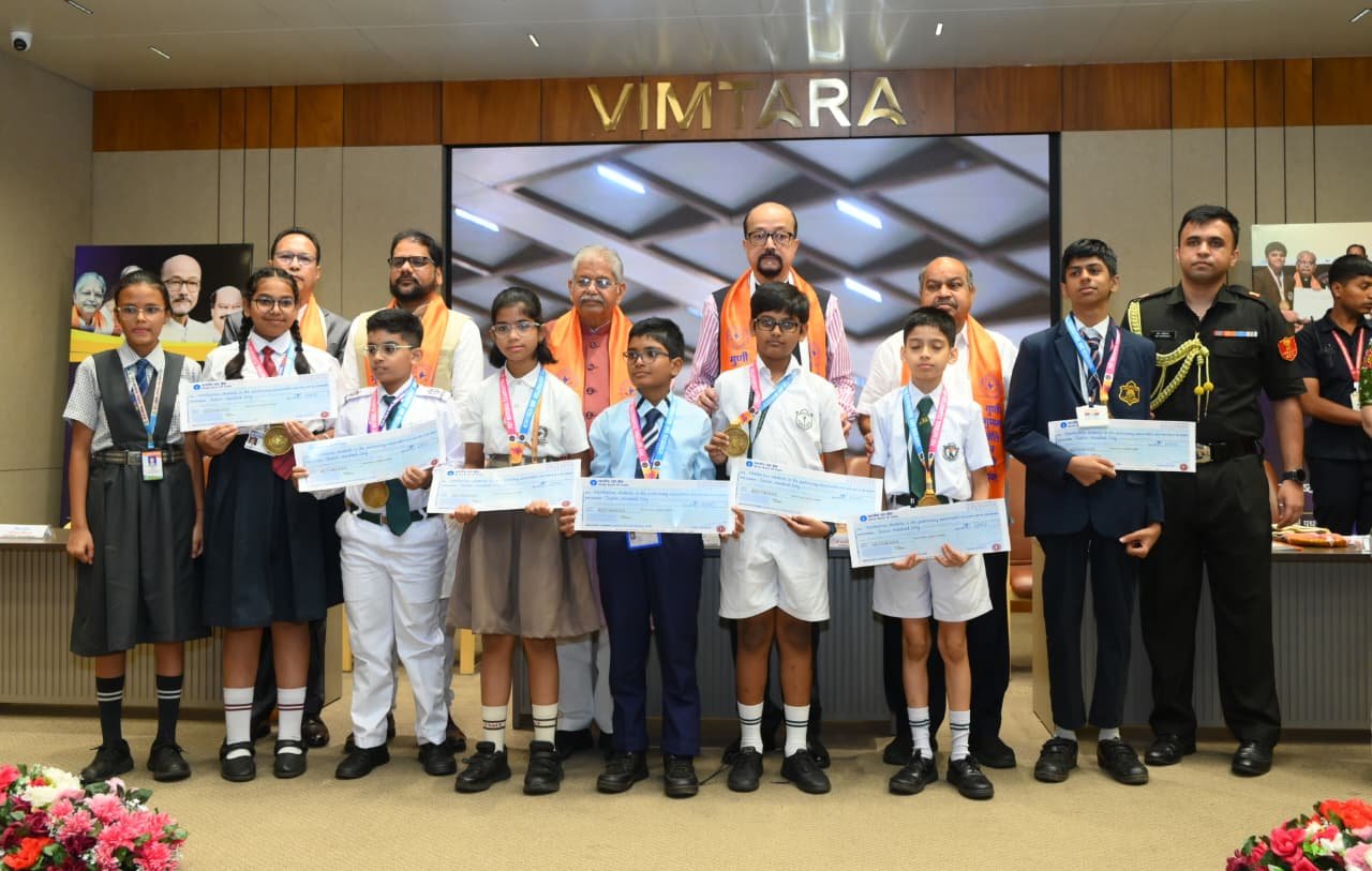 पीएसवाय राष्ट्रीय उत्कृष्टता सम्मान समारोह में मेधावी विद्यार्थियों का सम्मान