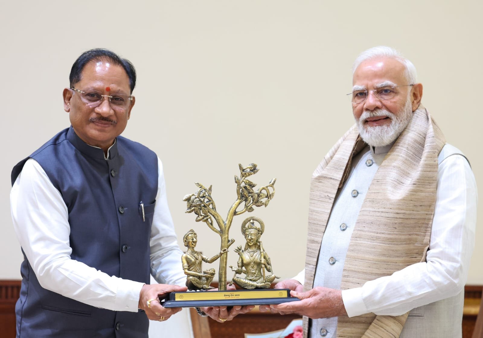 PM नरेंद्र मोदी से CM विष्णु देव साय ने की भेंट, छत्तीसगढ़ के विकास व ‘बस्तर विजन’ पर हुई विस्तृत चर्चा PM नरेंद्र मोदी से CM विष्णु देव साय ने की भेंट, छत्तीसगढ़ के विकास व ‘बस्तर विजन’ पर हुई विस्तृत चर्चा