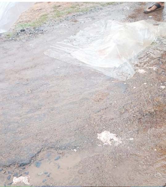 मासूम को स्कूली बस ने रौंदा, मौत, चालक ने मानपुर थाना में किया सरेंडर मासूम को स्कूली बस ने रौंदा, मौत, चालक ने मानपुर थाना में किया सरेंडर