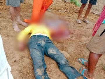 जमीन विवाद में हेडमास्टर की हत्या, चचेरे भाइयों ने रास्ता रोक गला रेता जमीन विवाद में हेडमास्टर की हत्या, चचेरे भाइयों ने रास्ता रोक गला रेता