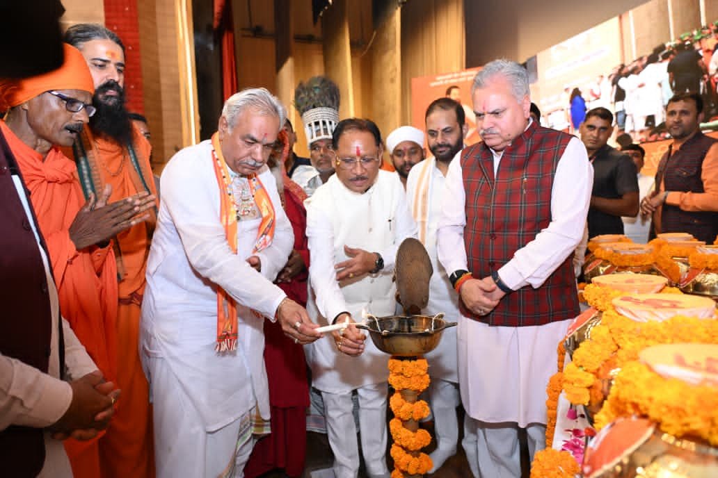 संत रविदास ने समरसता, समानता और भक्ति का जो मार्ग दिखाया, वही विकसित और सशक्त भारत की आधारशिला : मुख्यमंत्री विष्णुदेव साय संत रविदास ने समरसता, समानता और भक्ति का जो मार्ग दिखाया, वही विकसित और सशक्त भारत की आधारशिला : मुख्यमंत्री विष्णुदेव साय