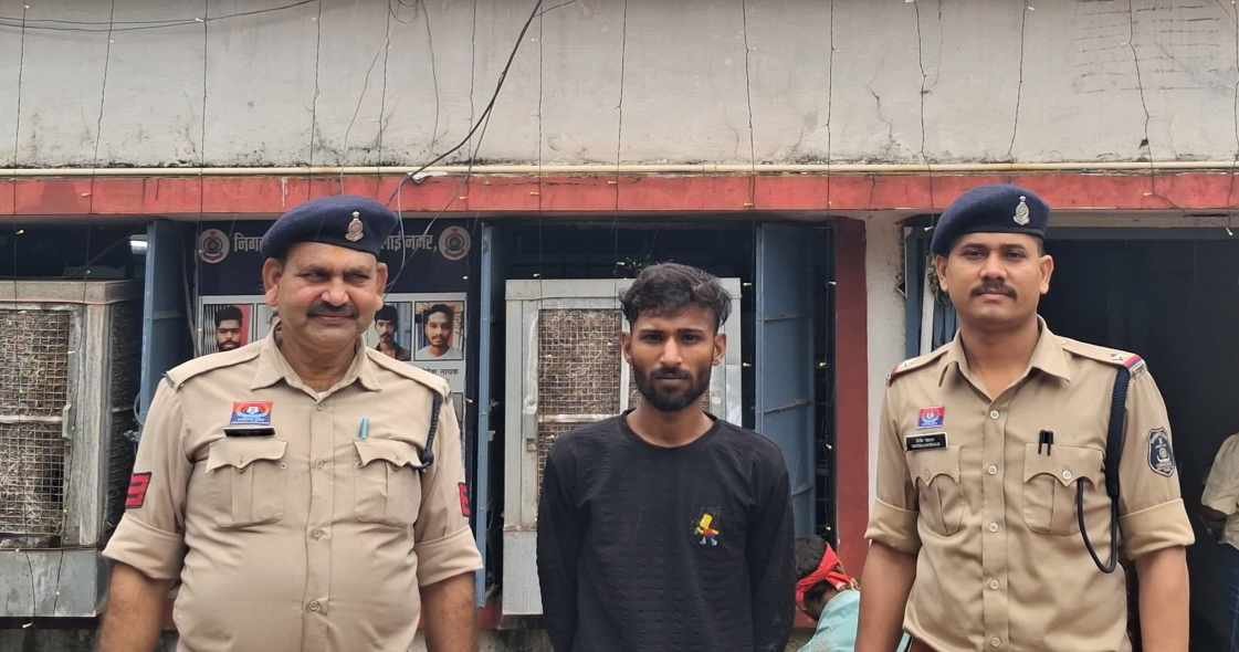 फेसबुक पर ऑनलाइन ट्रेडिंग में मुनाफे का झांसा, पूर्व BSP कर्मचारी से 45 लाख की ठगी फेसबुक पर ऑनलाइन ट्रेडिंग में मुनाफे का झांसा, पूर्व BSP कर्मचारी से 45 लाख की ठगी