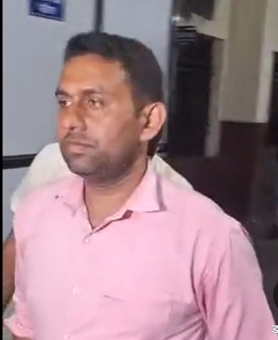 रेलवे रिश्वत मामले में CBI की बड़ी कार्रवाई, दो अधिकारी गिरफ्तार रेलवे रिश्वत मामले में CBI की बड़ी कार्रवाई, दो अधिकारी गिरफ्तार