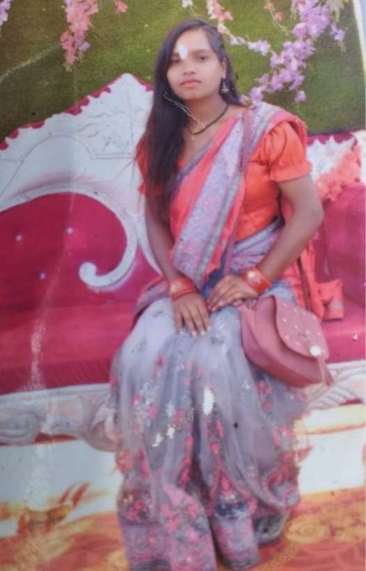 CG News : प्रेमी जोड़े की जंगल में लटकती हुई मिली लाश, आधार कार्ड से पहचान
