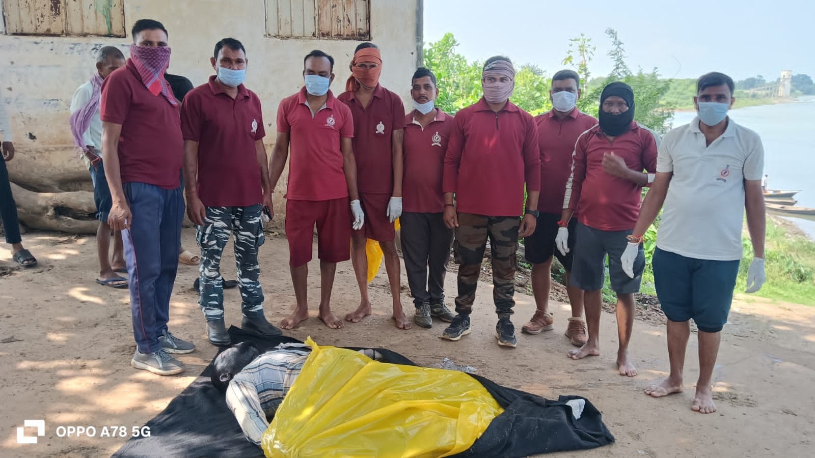 शिवनाथ नदी में बहे युवक का शव दो दिन के सघन रेस्क्यू ऑपरेशन के बाद बरामद शिवनाथ नदी में बहे युवक का शव दो दिन के सघन रेस्क्यू ऑपरेशन के बाद बरामद