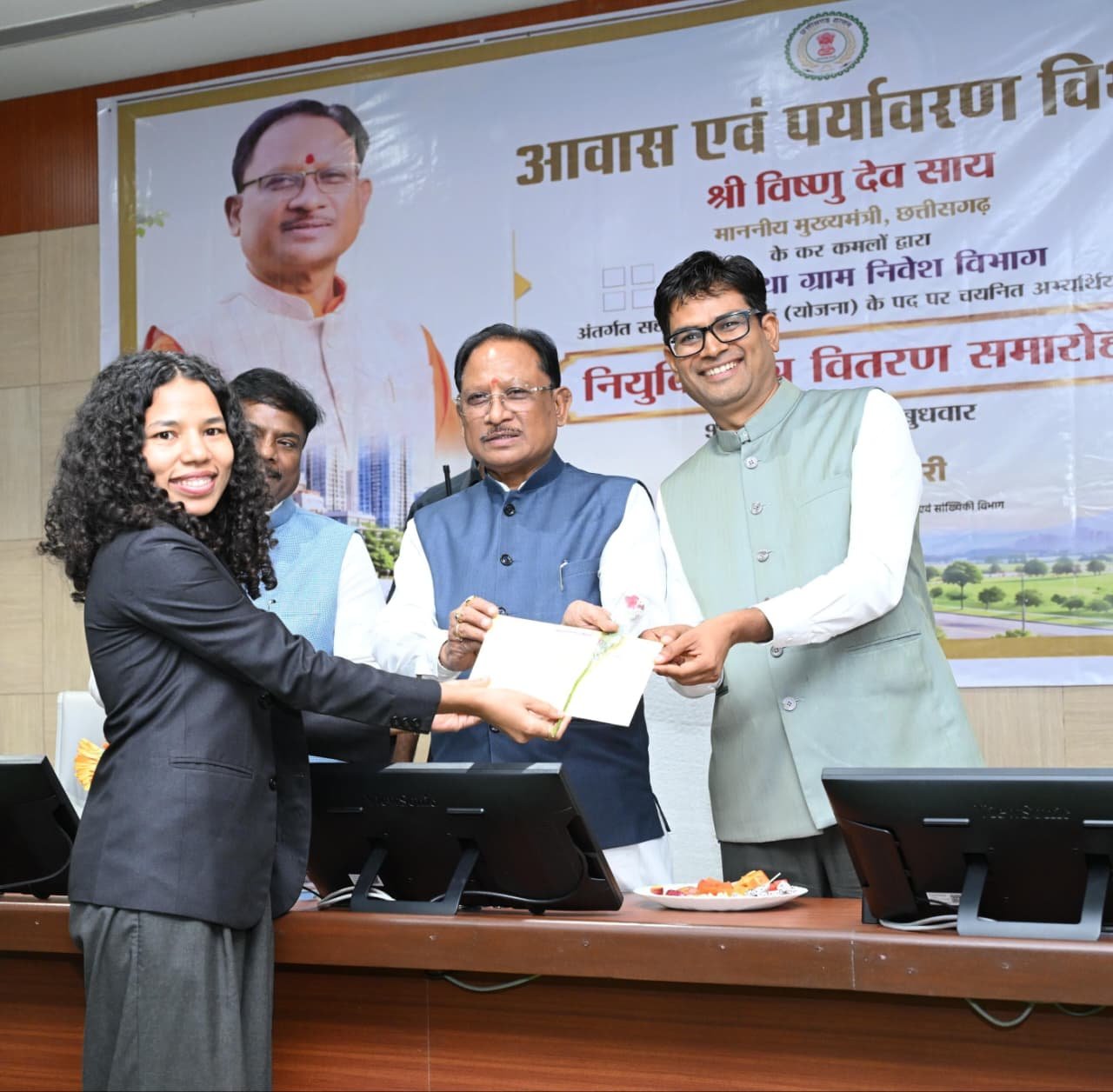 भविष्य के छत्तीसगढ़ के शहरों को आकार देने की महत्वपूर्ण जिम्मेदारी अब युवा टाउन प्लानर्स के कंधों पर – मुख्यमंत्री विष्णुदेव साय भविष्य के छत्तीसगढ़ के शहरों को आकार देने की महत्वपूर्ण जिम्मेदारी अब युवा टाउन प्लानर्स के कंधों पर – मुख्यमंत्री विष्णुदेव साय