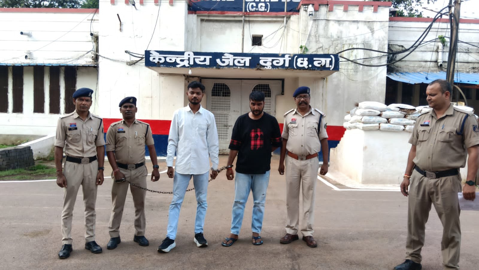 कोडीनयुक्त कफ सिरप मामले में दो आरोपी का दोषसिद्ध, 15-15 साल की सजा