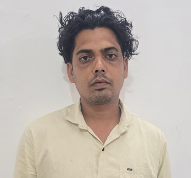 34 ग्राहकों की किस्त के ₹4.85 लाख हड़पने वाला पूर्व संगम मैनेजर गिरफ्तार