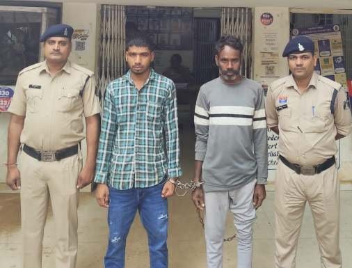 शराब पीने के दौरान विवाद, ईंट और स्टील के गिलास से हमला; युवक की मौत शराब पीने के दौरान विवाद, ईंट और स्टील के गिलास से हमला; युवक की मौत