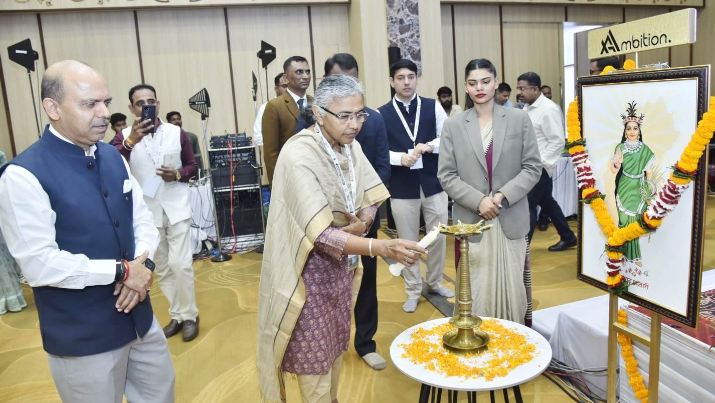 बस्तर से सहकारिता का नया सूर्योदय : सहकार से समृद्धि राष्ट्रीय वर्कशाॅप का शुभारंभ
