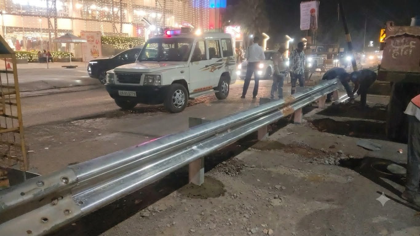 अतिक्रमण के खिलाफ एनएचएआई की सख्त कार्रवाई, तेलीबांधा में अवैध एंट्री बंद अतिक्रमण के खिलाफ एनएचएआई की सख्त कार्रवाई, तेलीबांधा में अवैध एंट्री बंद